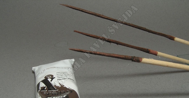 J4.jpg - zv&yacute;razněn&iacute; r&yacute;h nanesen&iacute;m a setřen&iacute;m ka&scaron;e z umbry př&iacute;rodn&iacute;