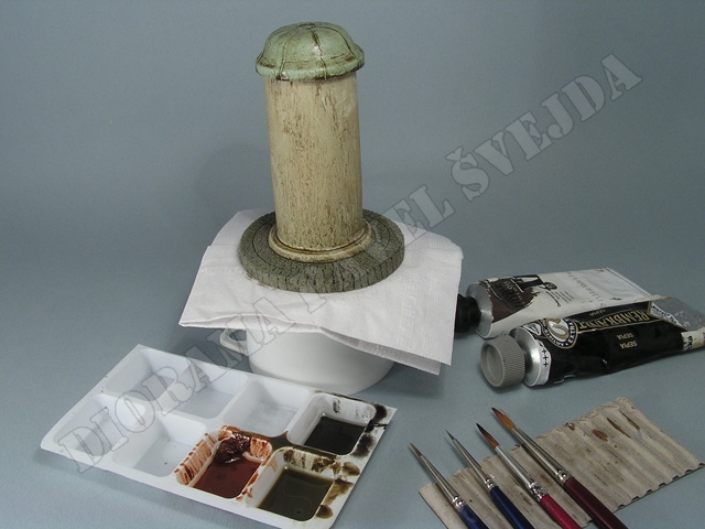 sloup3.jpg - Wash technika umbrou př&iacute;rodn&iacute; na celek, na dlažbu je&scaron;tě sepi&iacute; pro tmav&scaron;&iacute; vzhled sp&aacute;r.