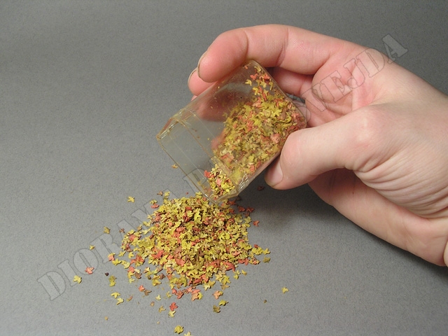 zdroj7.jpg - Podzimn&iacute; list&iacute; vzniklo sm&iacute;ch&aacute;n&iacute;m několika odst&iacute;nů.