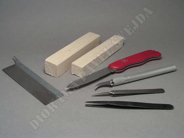 kmeny1.jpg - materi&aacute;ly a n&aacute;stroje